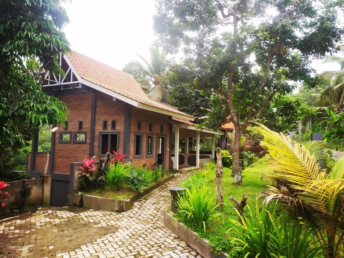 Kelapa Gading Villas Banyuwangi  Exterior foto